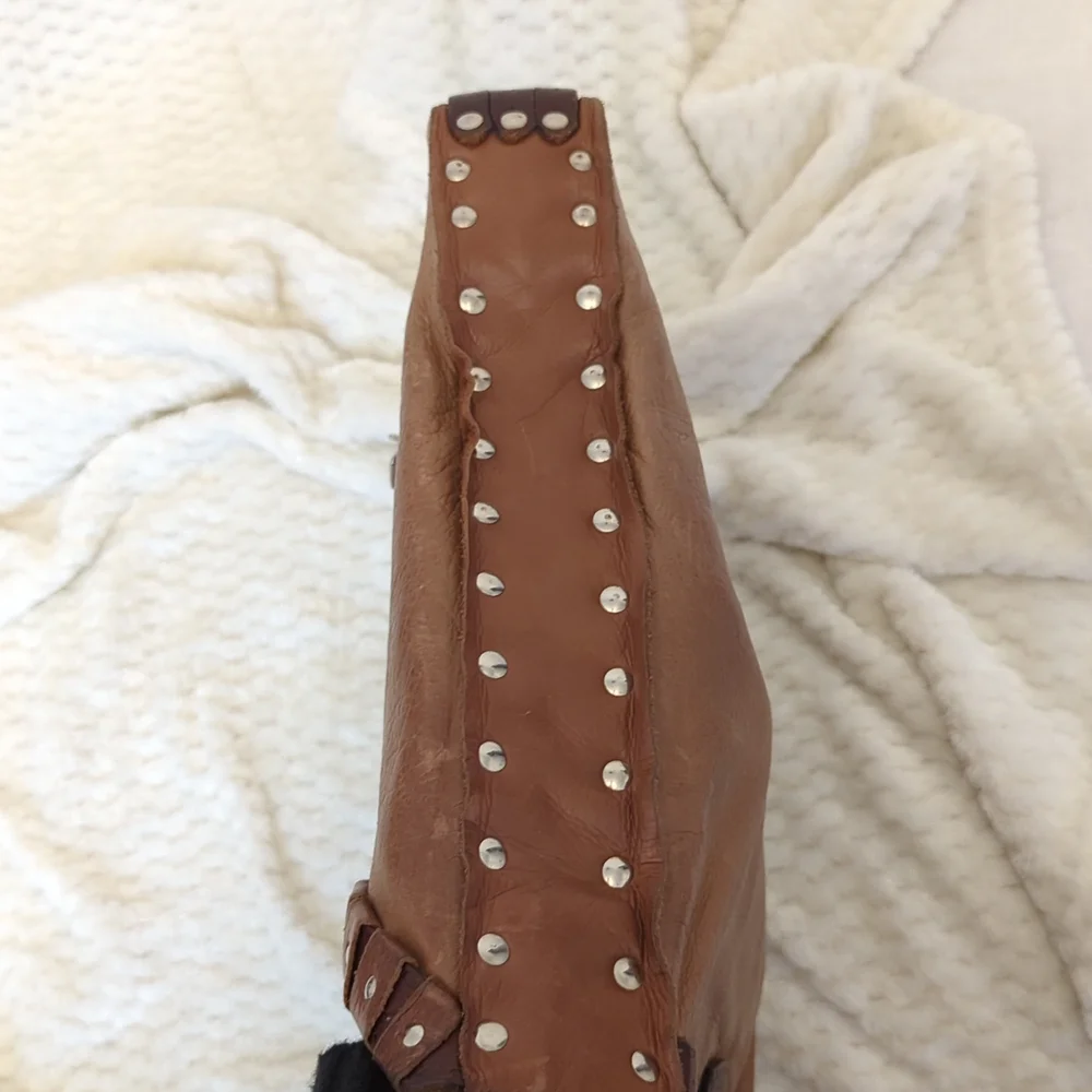 💕HP💕Bella Dolci Handcrafted Brown Leather Shoulder Bag - Picture 8 of 14